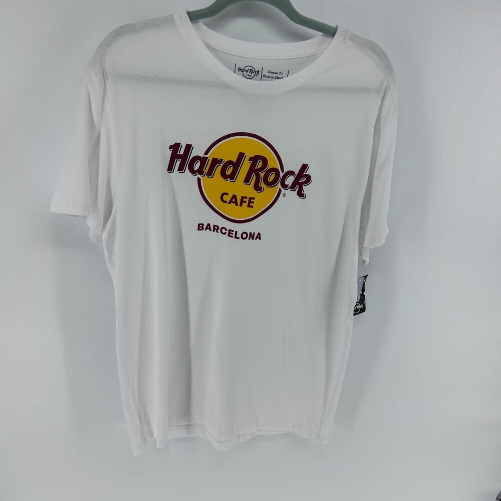 NWT Hard Rock Cafe Barcelona T-Shirt Tee Mens XL White Spellout Classic Graphic